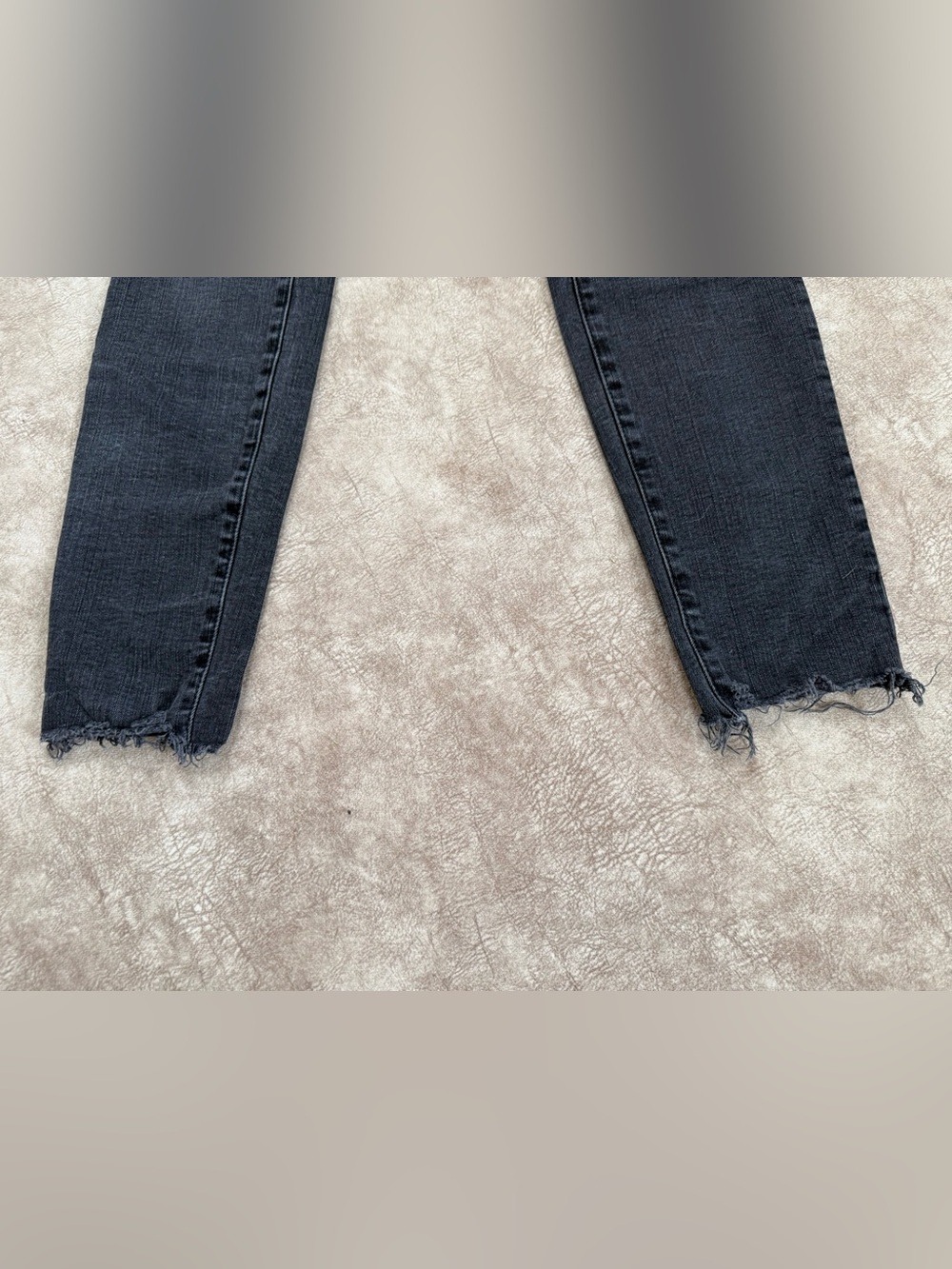 Madewell 9” High Rise Skinny Jeans Gray Raw Hem Button Fly Size 28 - Picture 5 of 11